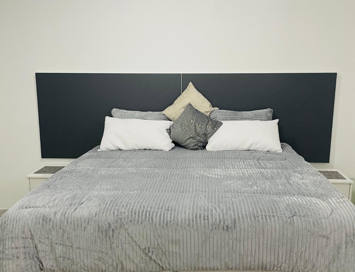 Moh Ville Guest House Maseru Bagian luar foto