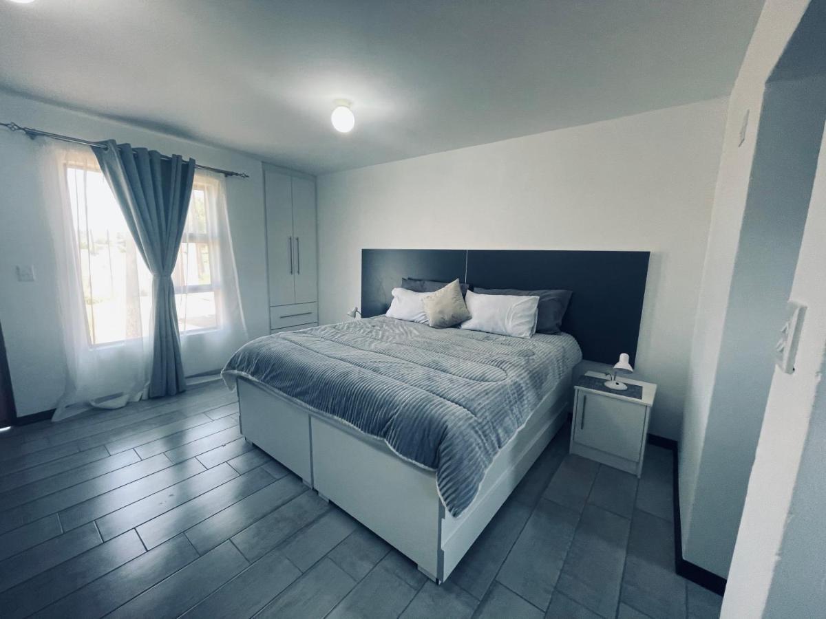 Moh Ville Guest House Maseru Bagian luar foto